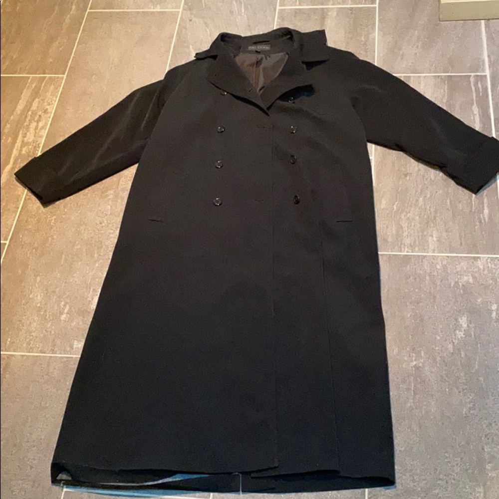 Gallery trench coat